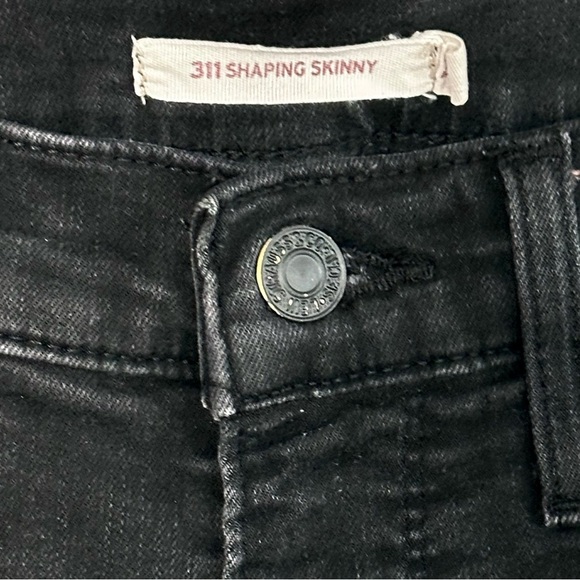 EUC Levi’s 311 Shaping Skinny Jeans - Picture 3 of 5